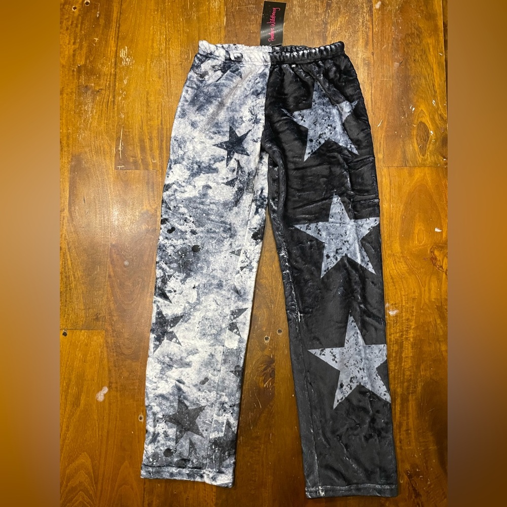 PENELOPE WILDBERRY NWT fleece pajama pants, size 14-16, run small